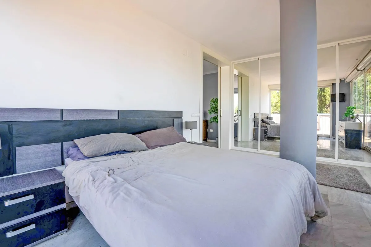 a089f5c0-c7e1-481c-a768-d88912a8c9bf