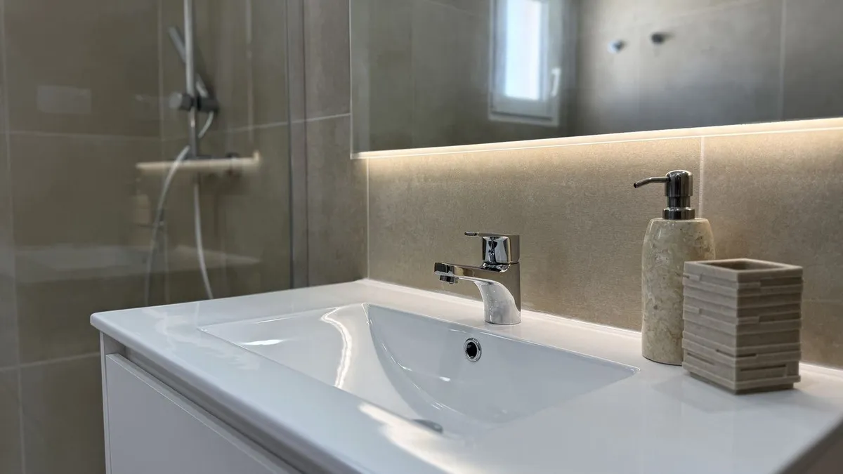 6ec2f149-ddc4-4f84-a4a8-ea81d778490e