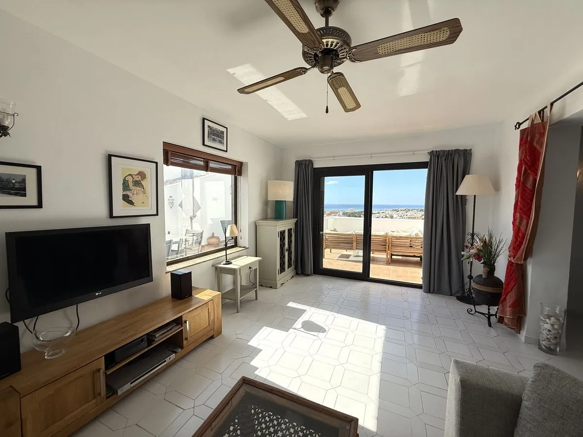 b724a5e2-e2fa-40e3-b4e1-63e6d8ffb0f1