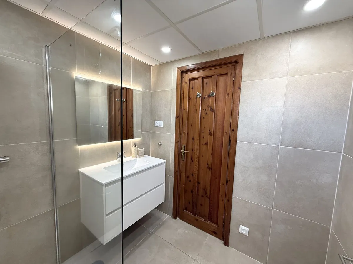 ec6c2d2f-7074-4b3b-8072-cddb35813d53