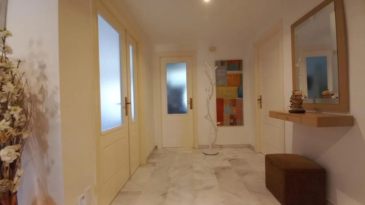 059d36fc-ac61-446b-a5dc-edc9aa50749b