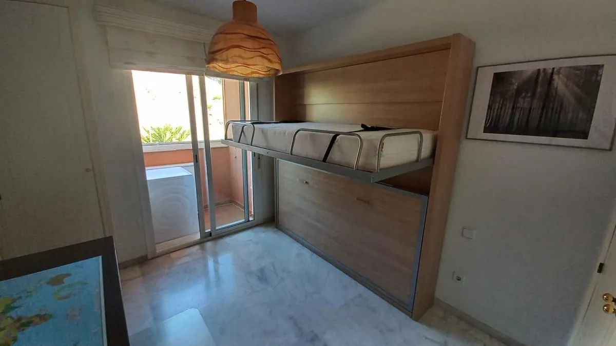 0921d4ae-8285-4a99-a2a4-3df58fdadee9