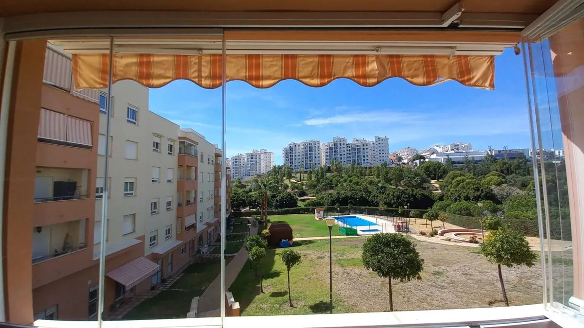 ce01b57a-6ad3-48ae-8e94-07e394ee75d7