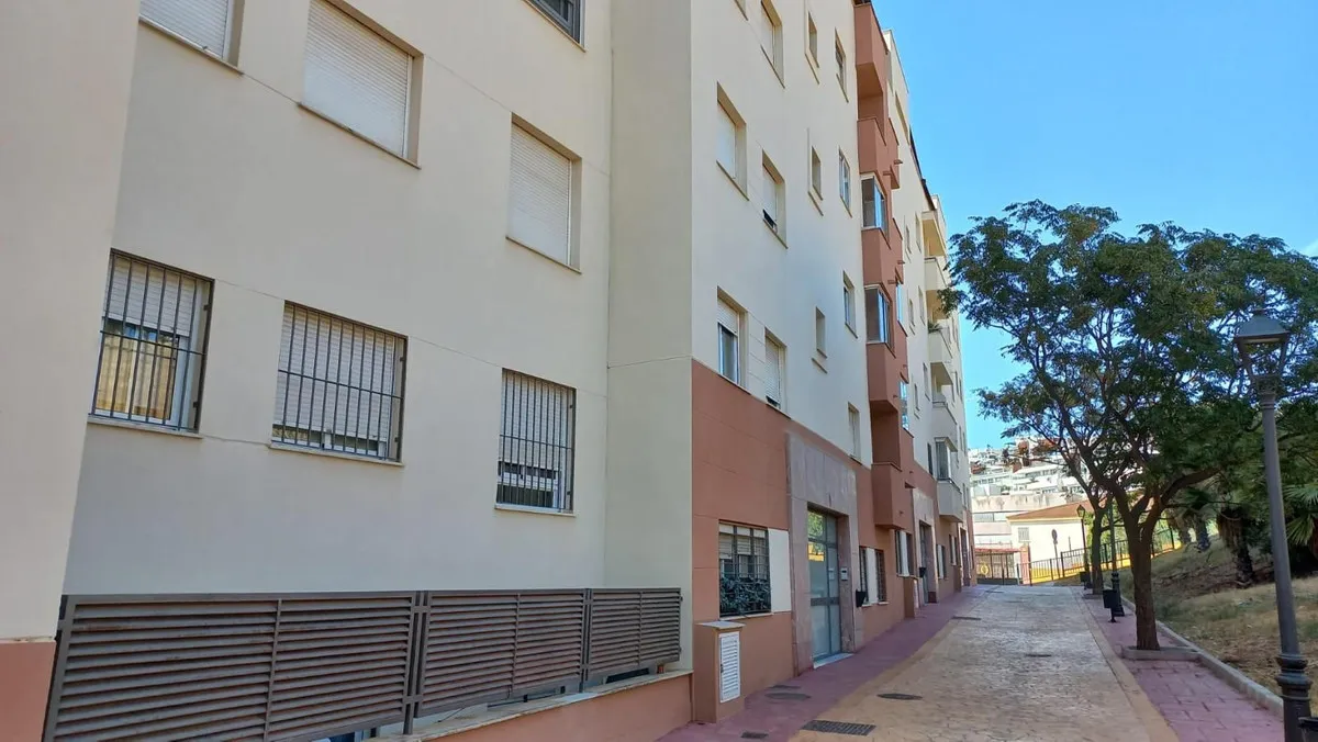 d293e10d-d2b2-4d1c-91fa-49285e445176