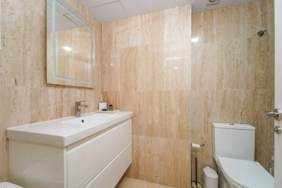 2dcb6ea7-a643-40b9-9b27-68538f5a8c96