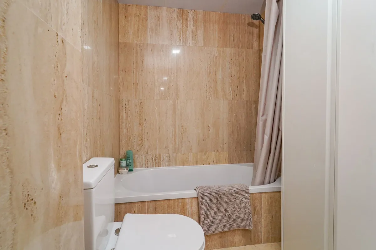 428569b4-be55-44e1-b632-f297ad887cde