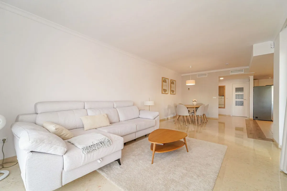 94265983-e11c-4e90-8441-68eddf268827