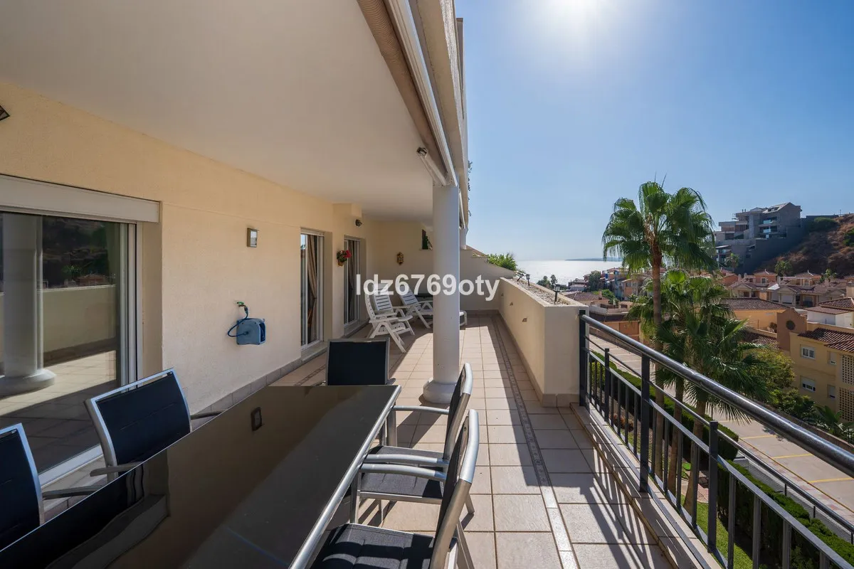 17cc18bb-e581-4cc1-b834-b6b20d1eb0a3