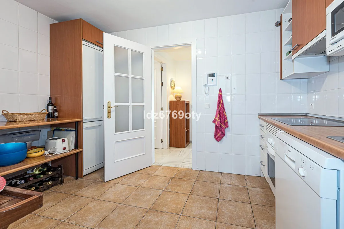 3ee27755-3dff-43a0-8a12-b1efdfb60677