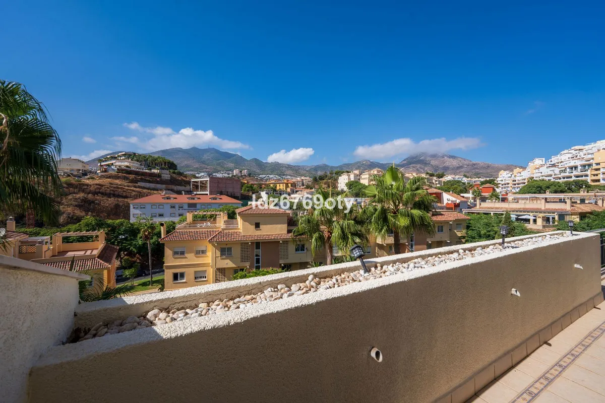 4648c88b-3611-4a4d-b199-d8b3d3541257