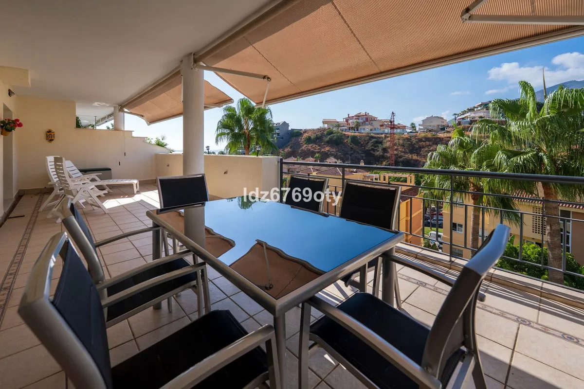 9cd06f19-7f49-4fb6-9109-2d6733e920c8