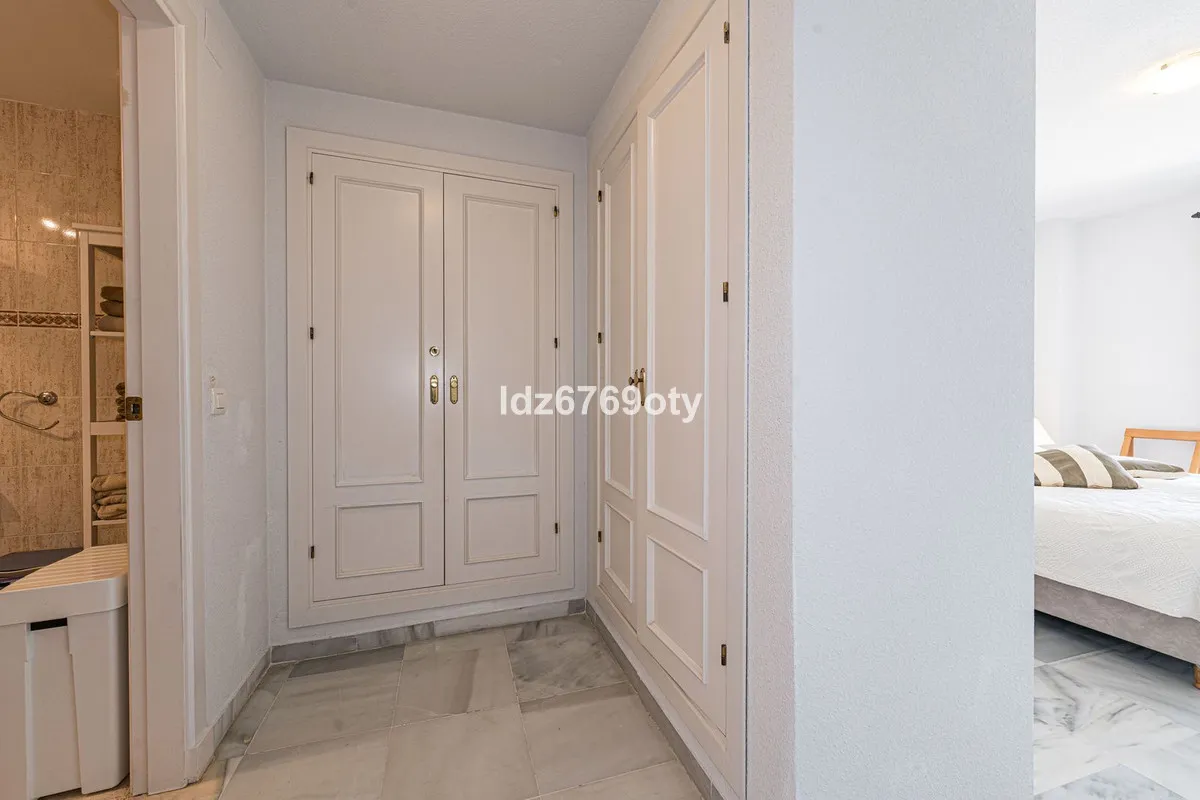 b0bf15f1-21fb-4f11-847d-75081ac56a04