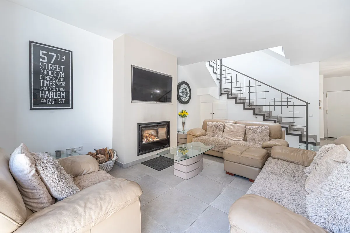 15dda834-8350-4c94-b5d0-0553e3e2f0f3