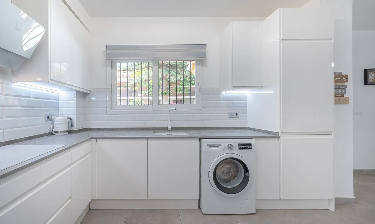 2d4d7b1d-c9dd-4405-800d-b24691f21463