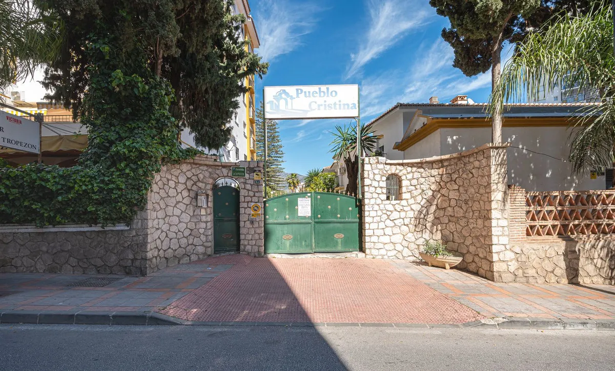 4fd94e71-8beb-488c-9242-1a1d60d2cd74