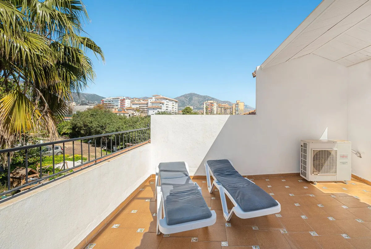 6c94e4ca-5c53-43bf-8408-44e0293cd2d0