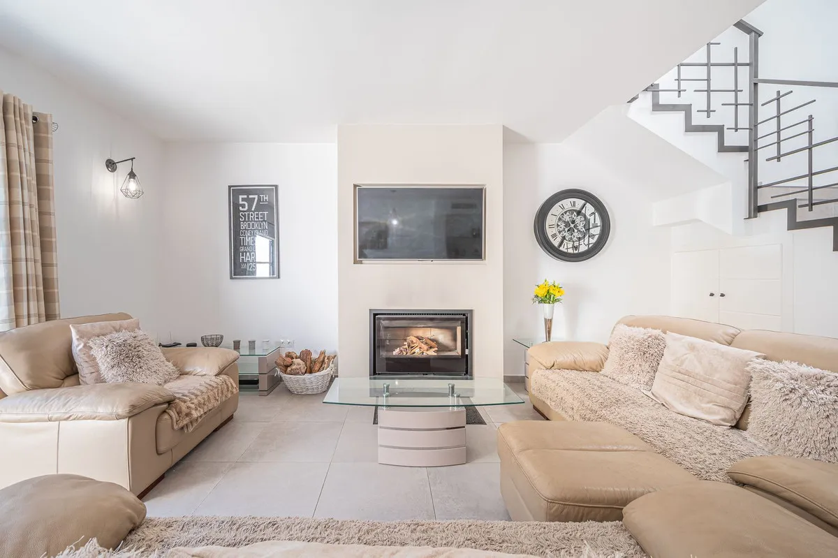 8092817b-3448-432d-a969-2ebb082ea1c9