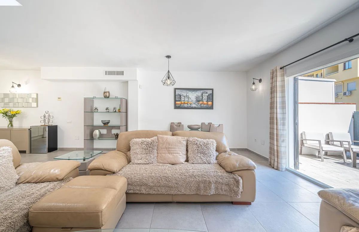 a4841a64-b1a0-4732-b712-294cb7c62438