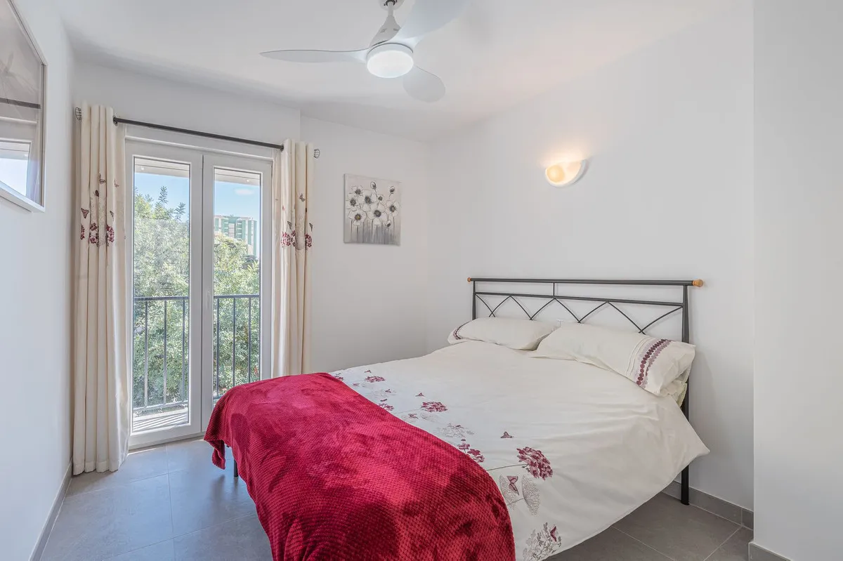 b30963a3-e66c-4576-a802-99ab922db73d