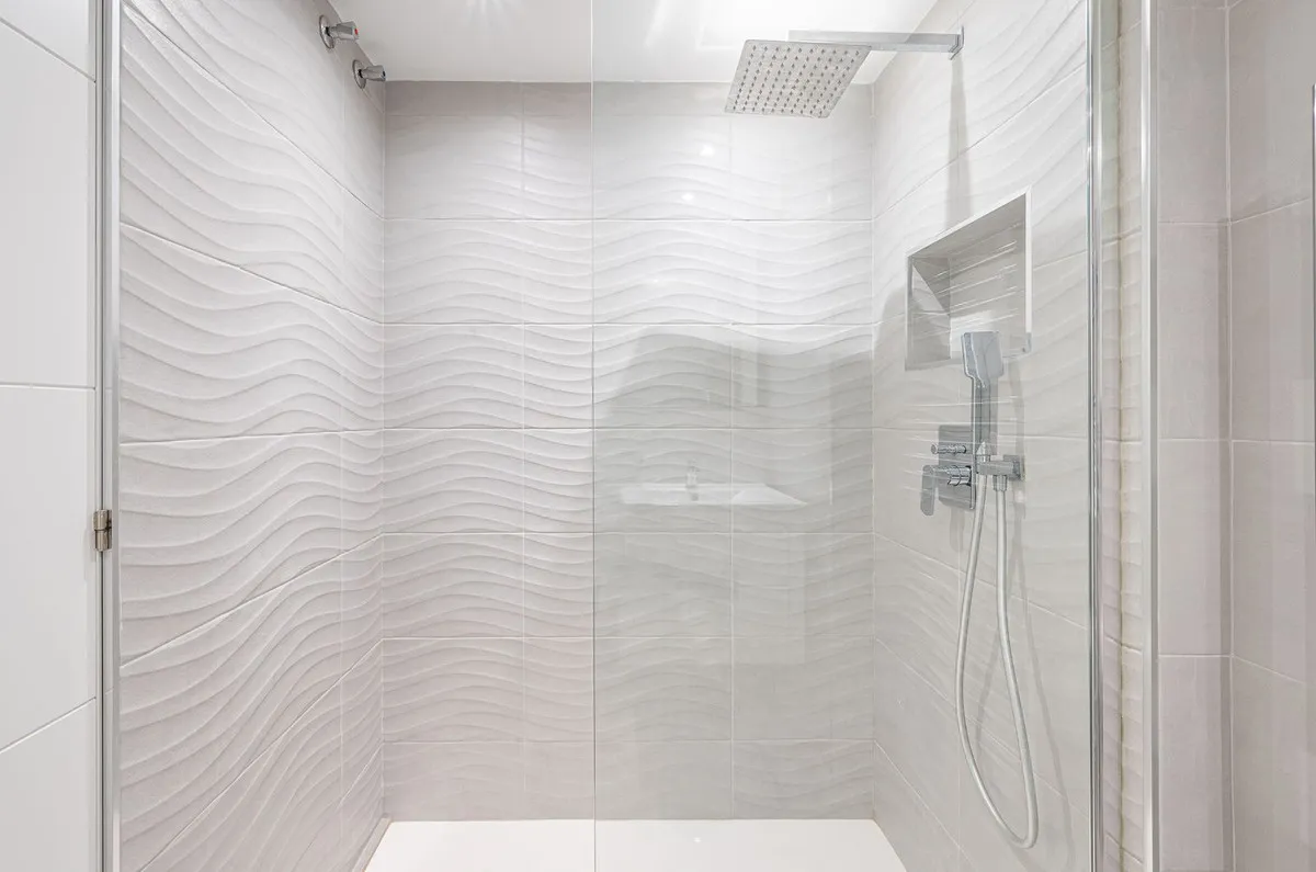 f5aa31b0-433d-4299-91b7-9a837aa737c6