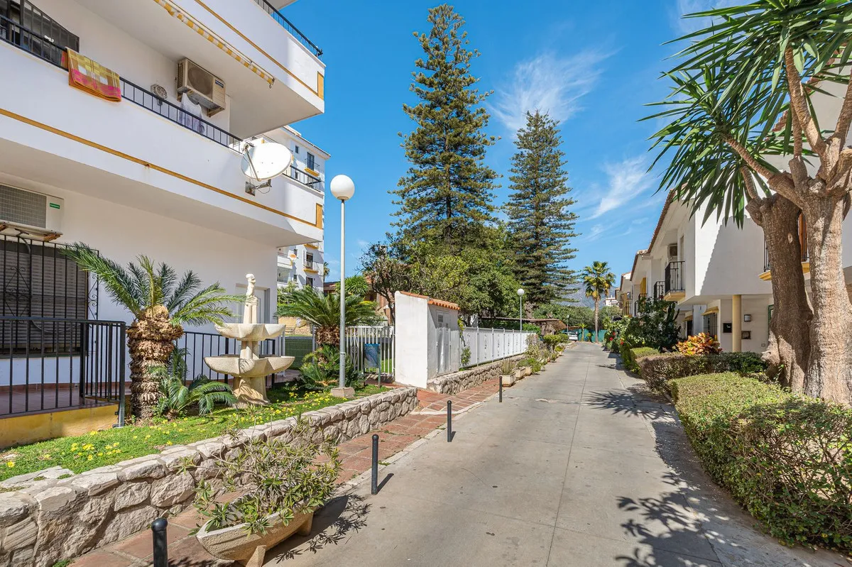 fb38a670-1fc7-4b35-9c12-98e69a369896