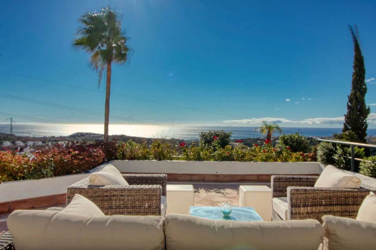 59831112-163d-47de-a36f-079216f77990