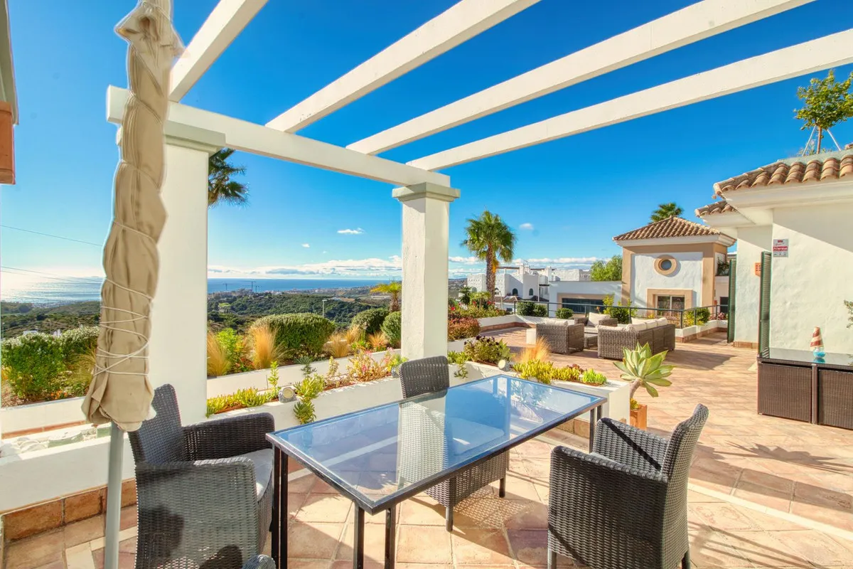 736c33e6-d0bd-446e-8c76-8c1777dbbb20