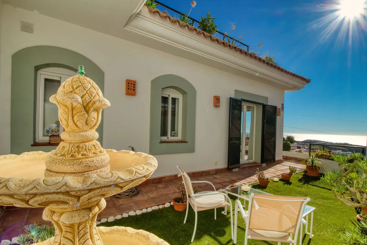 a65f035b-66a1-497e-91b8-cafadc0563ec