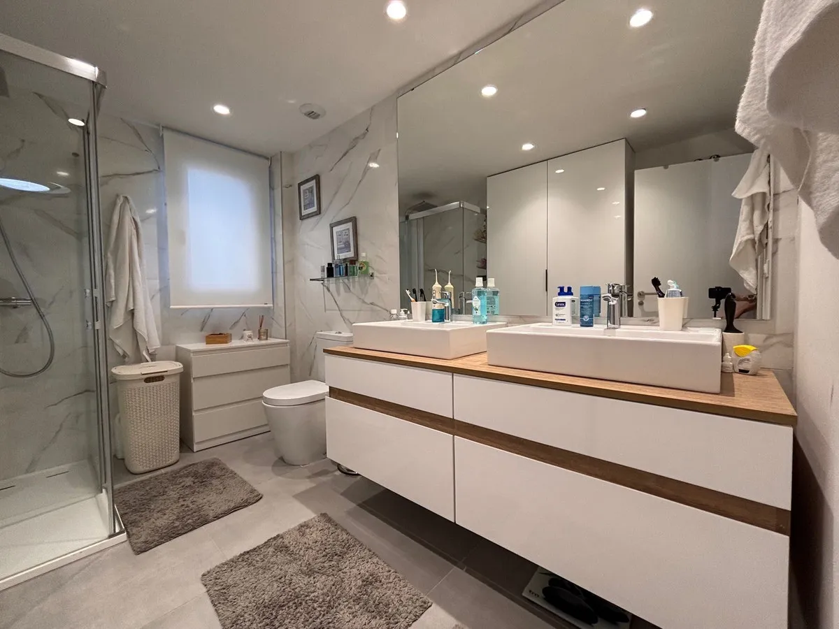 5ccc7343-4e35-4fba-9b46-75ed83926877