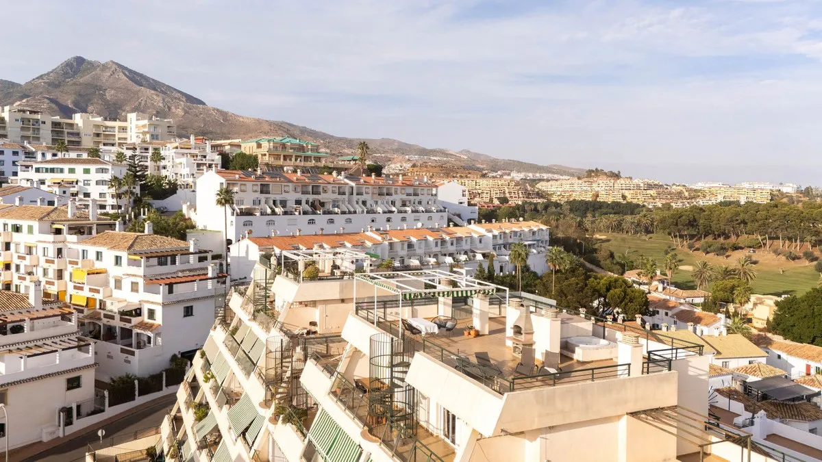 304b3362-a424-4e01-8a7f-c65b1038f0b5