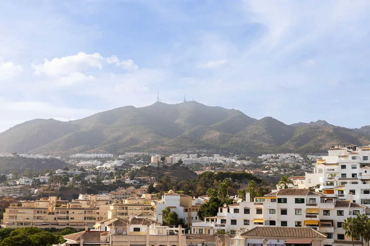 31e0e943-e484-48c9-9eed-a79610686c8d