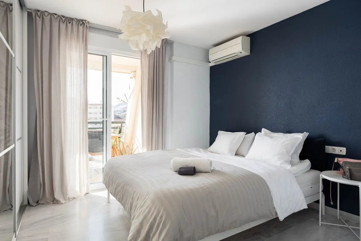 35a07355-58d3-4e22-8ce9-d3b67358f615