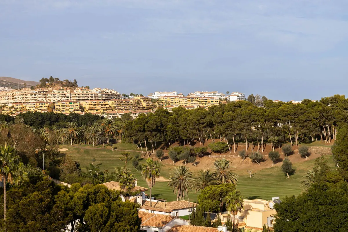 6b792384-e6ca-4602-8f63-de0f311bc70a