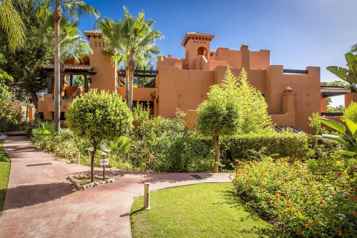 09a8ba17-5845-4565-a481-12eb50b68ccd