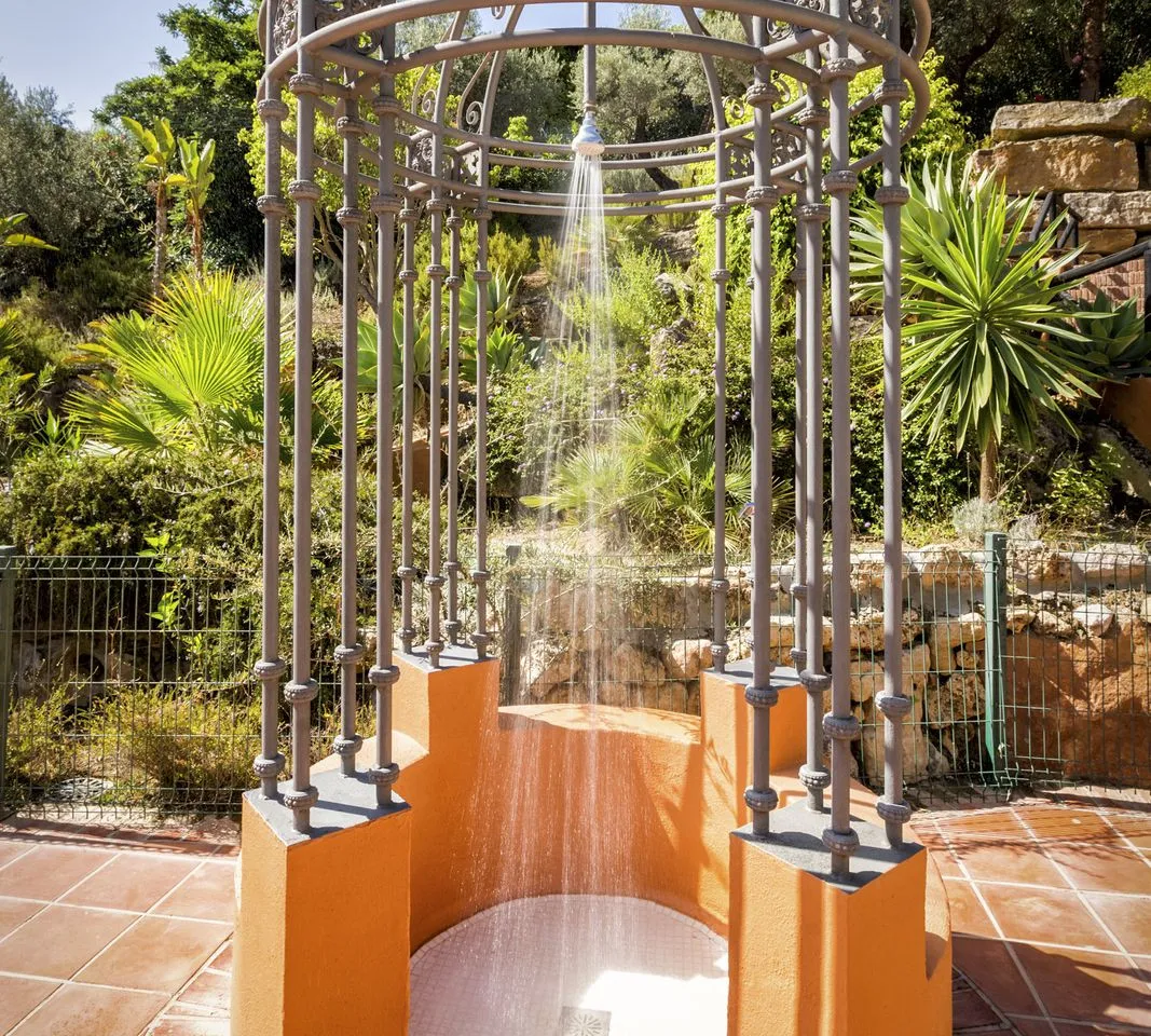 d1bb93eb-7b64-4b26-891c-1741d6f34822