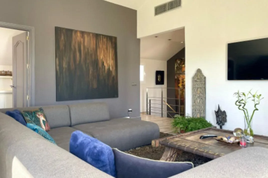 43d5d0c2-c7bd-475c-a785-0d1b2a688b60