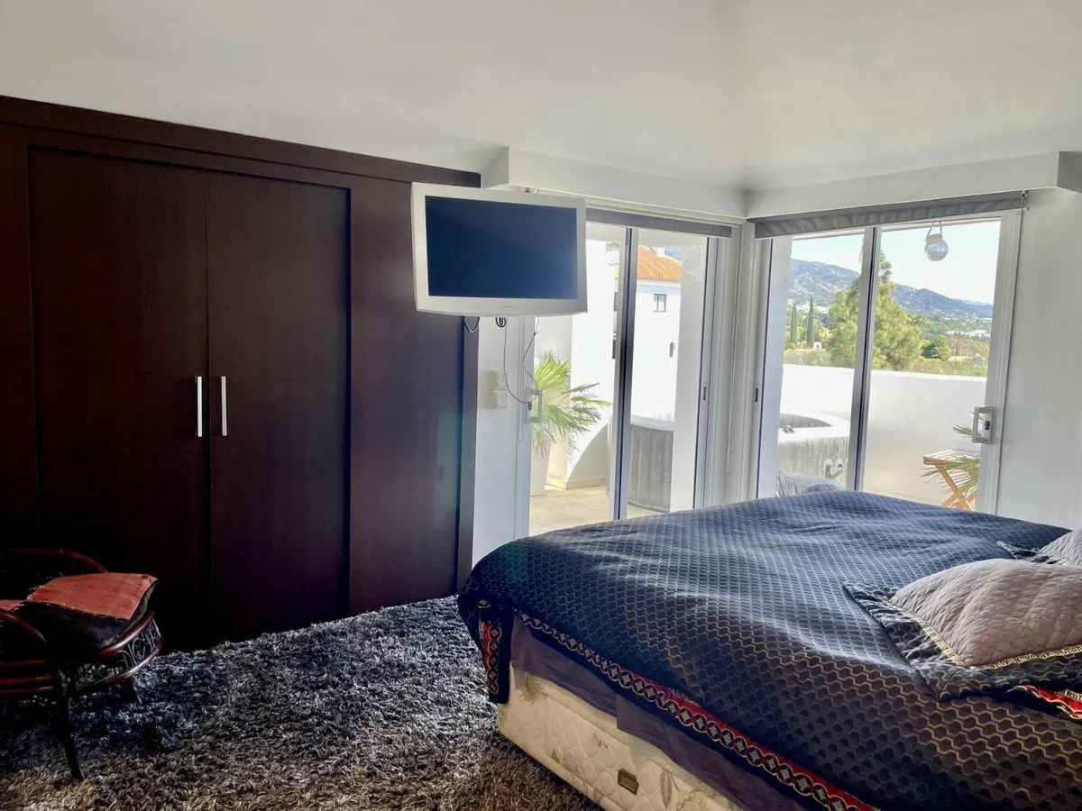 79397feb-7bea-4477-a7e1-2c185ce34875