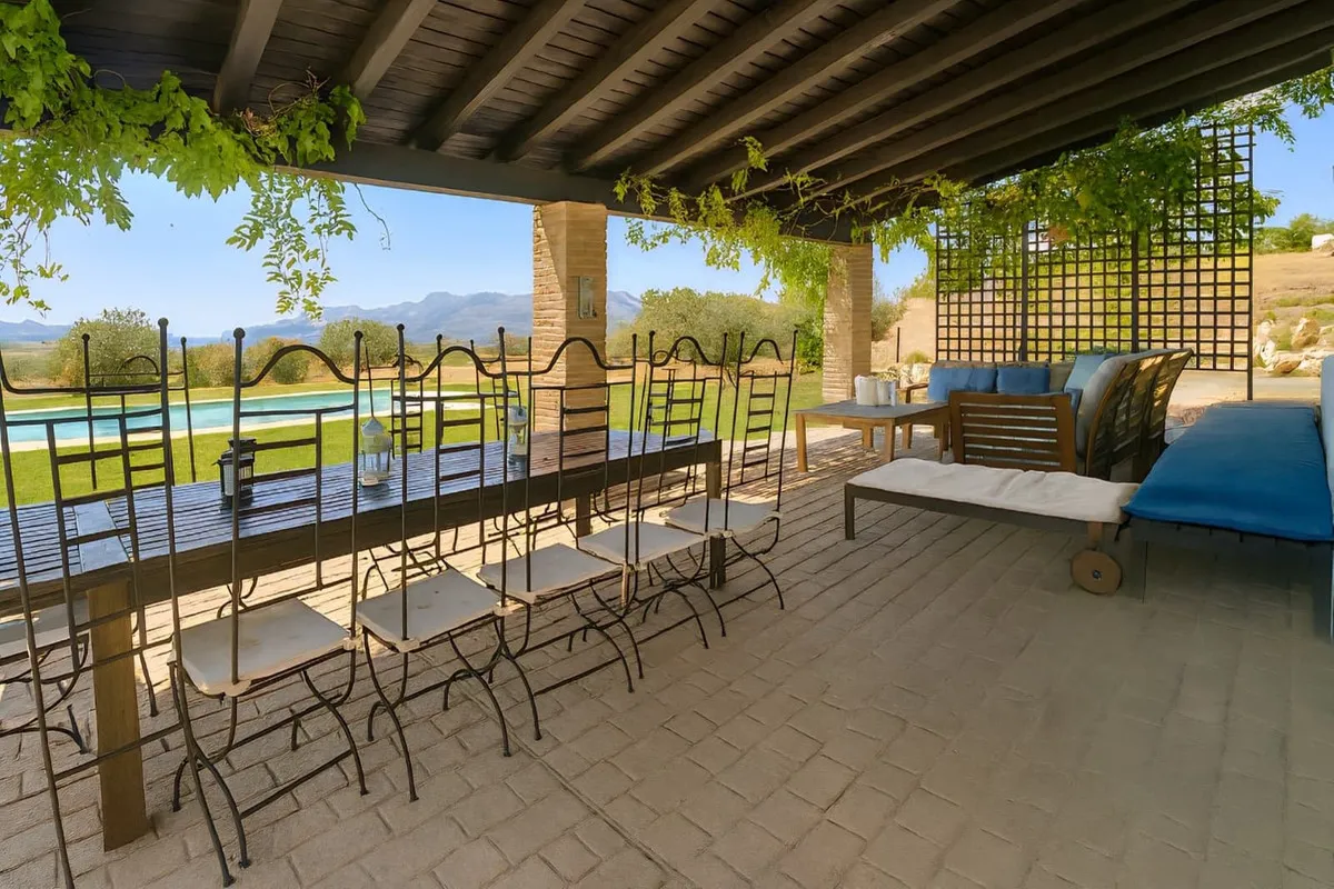 363bcba9-c7b5-465d-9ee1-fb8663d071c3