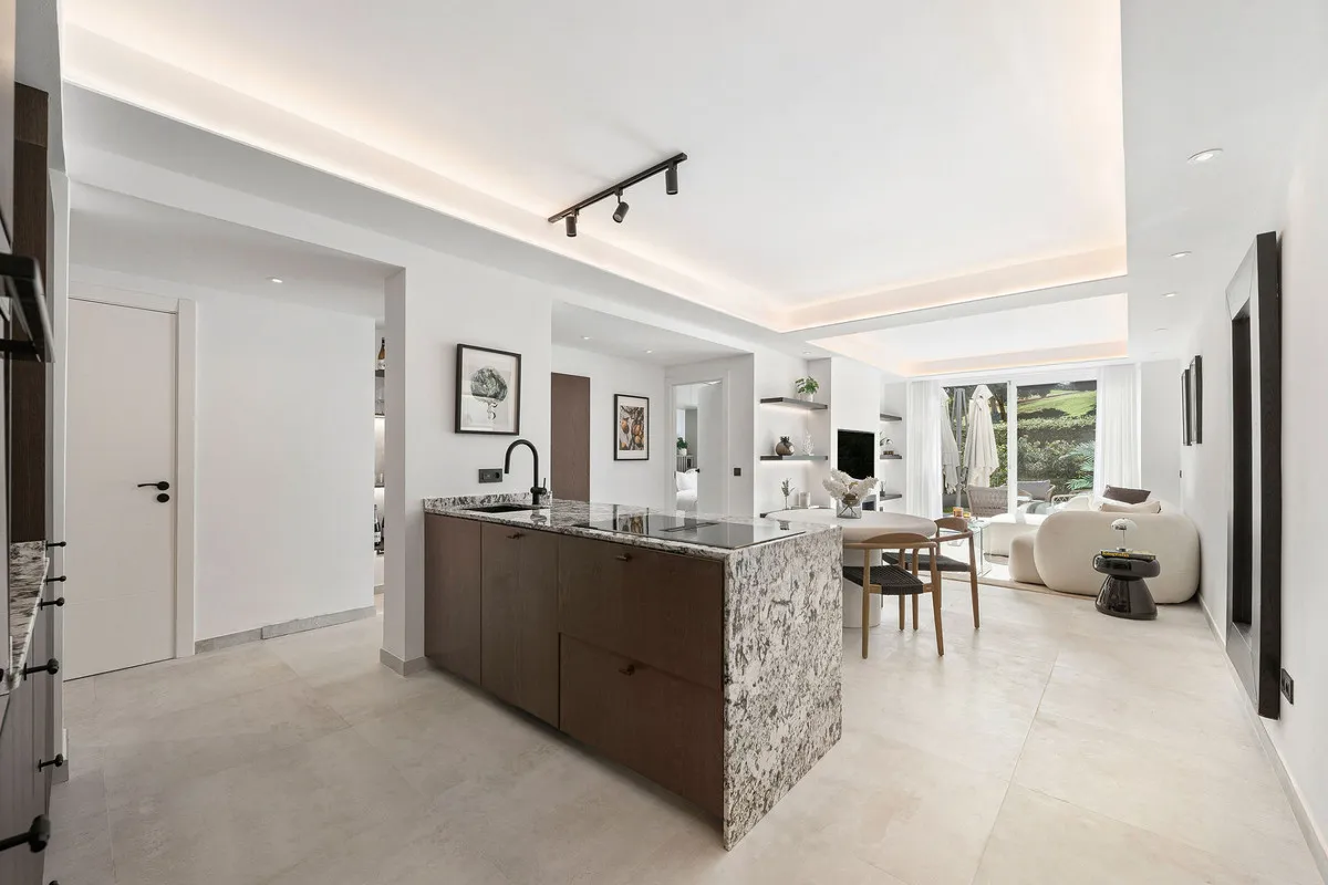 3e5f2d7f-3a43-4a14-9e76-582130843458