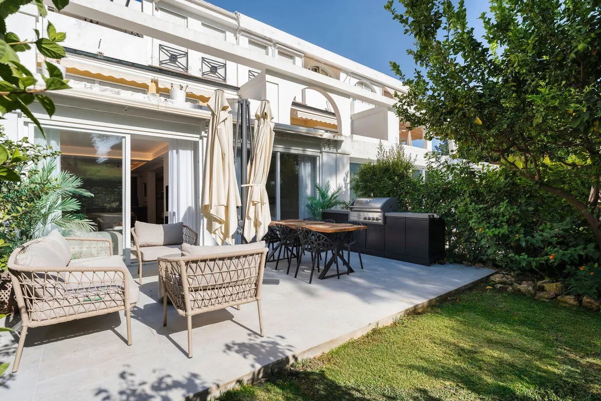 6ac02a01-d42d-4d70-81c0-08a5b7f29e39