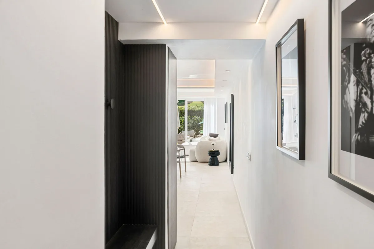 71dd0704-aefc-459b-b6ed-af9e0d81cd01