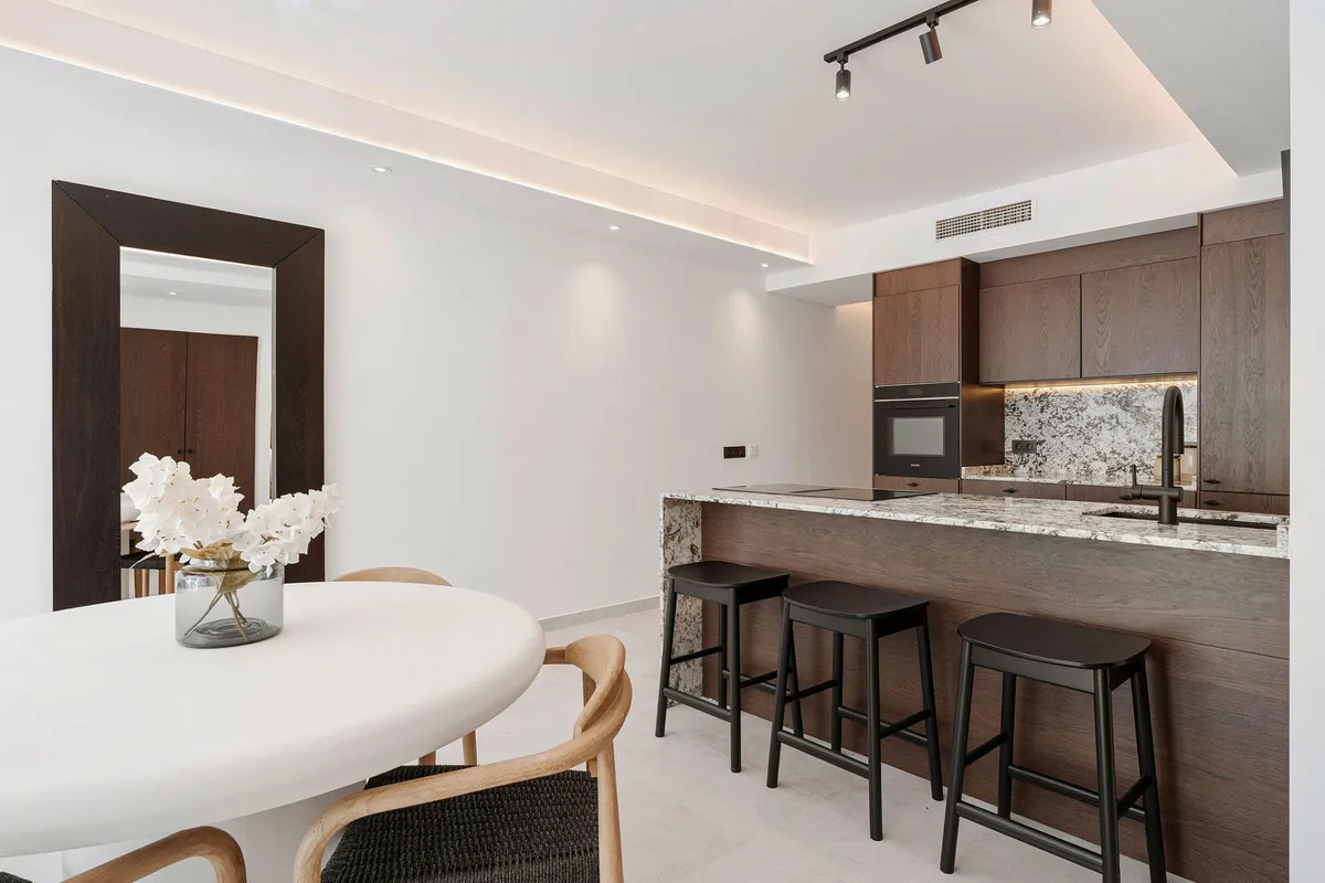 7a372761-eb5d-4b36-af5e-b90f02721228