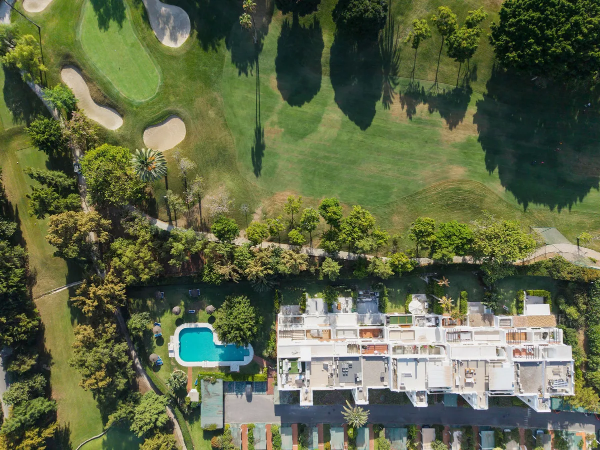 e12ccc56-8090-406a-bb17-446dfc9479ac