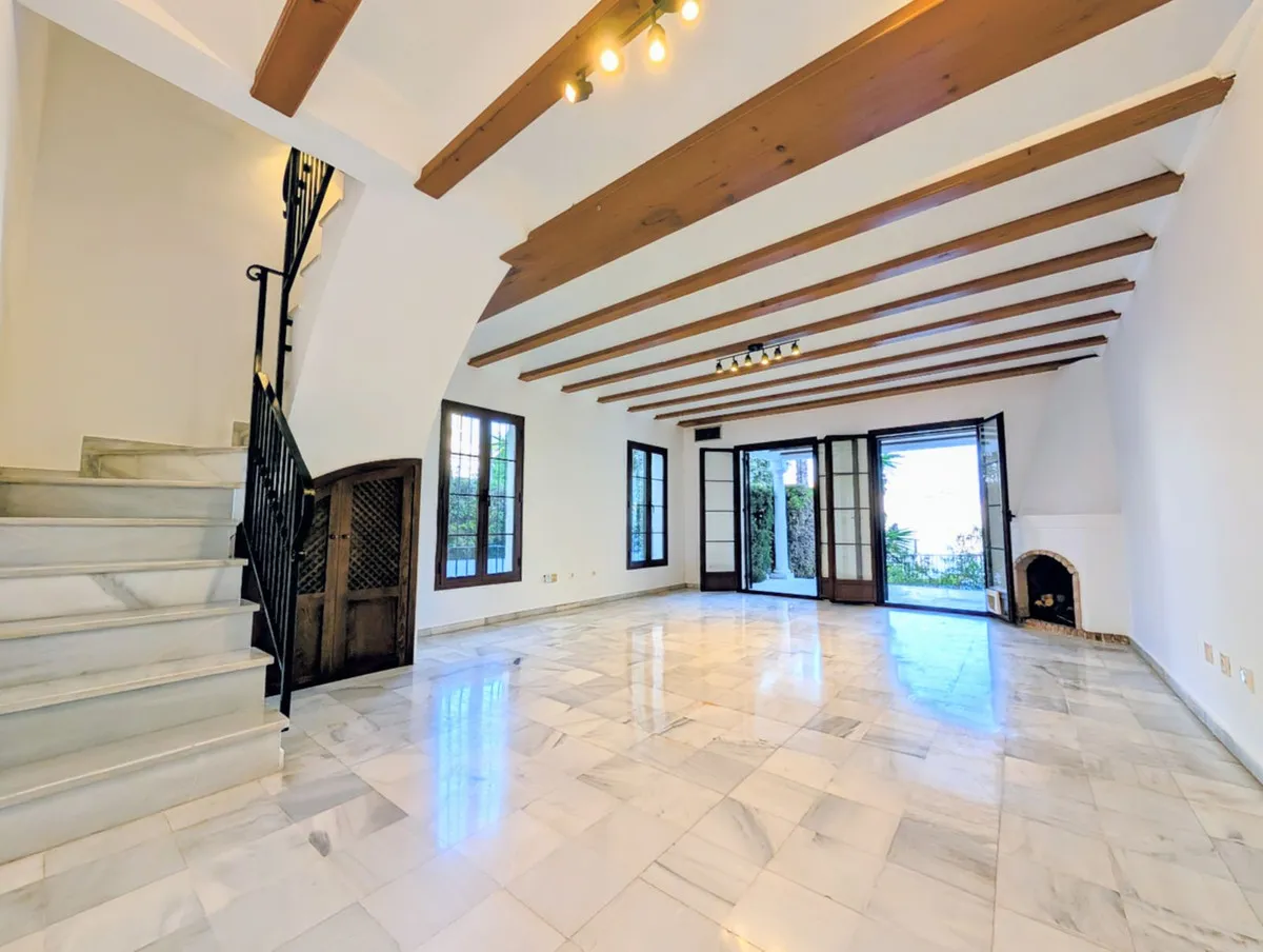 6012cd0c-3e4d-4c1c-8d86-9fe6c3081cd2