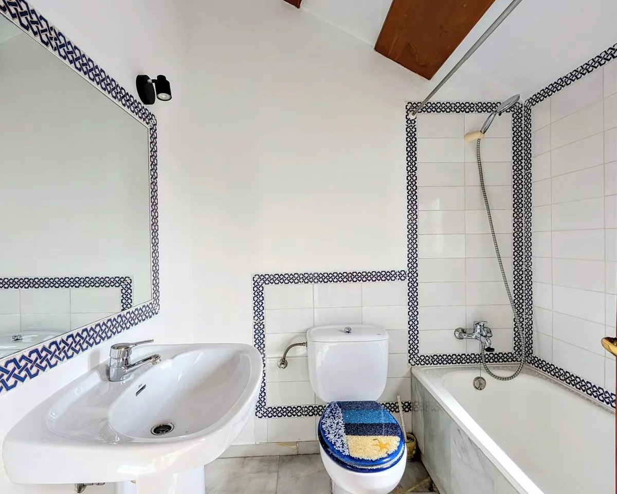 931a8e65-b6d2-45ef-8710-aa8589423da7