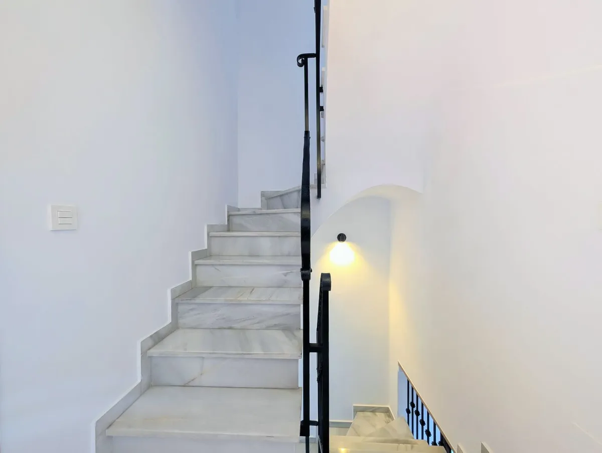 a6e99619-9146-4f9c-a592-e3ffc6ff135c