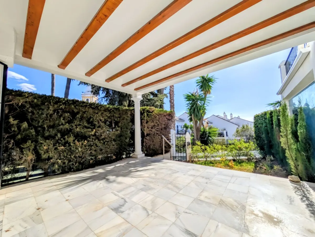 b9f8160a-b5bc-425b-b633-5350a6c942ea