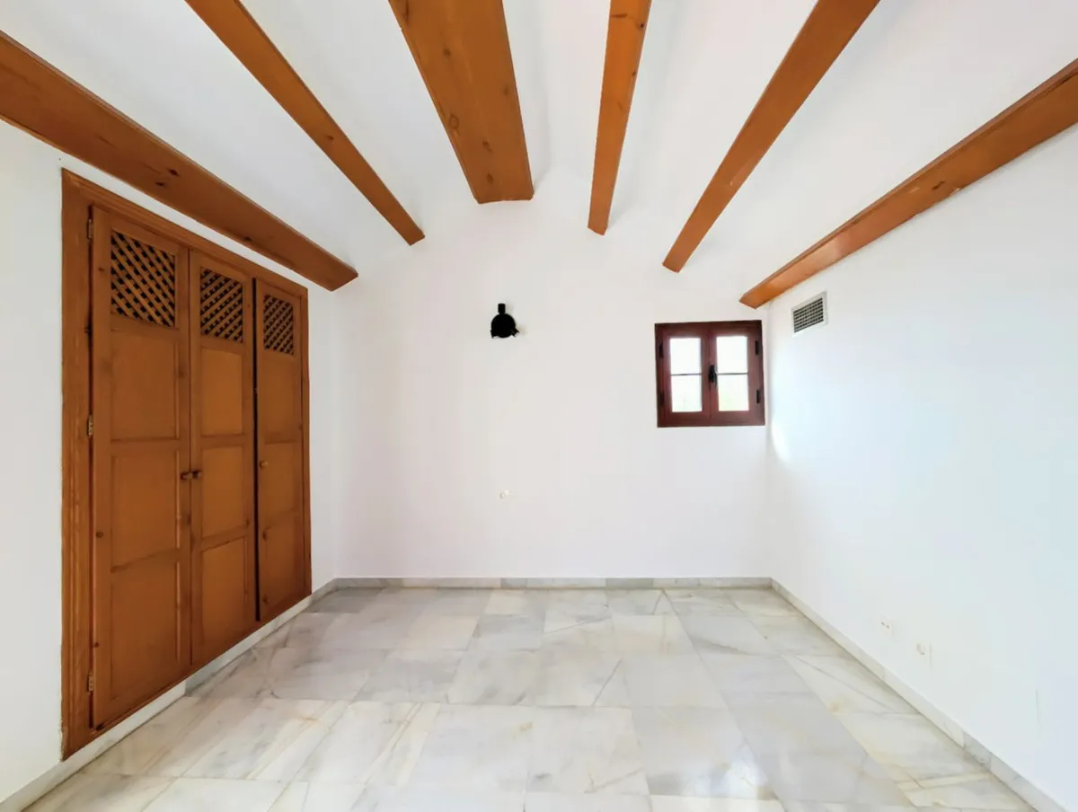 c40fbd0c-438a-47ec-99be-d94eb3d61837