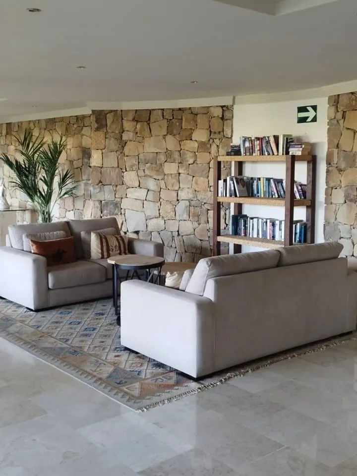 2a848259-764c-4725-8572-537558e64393