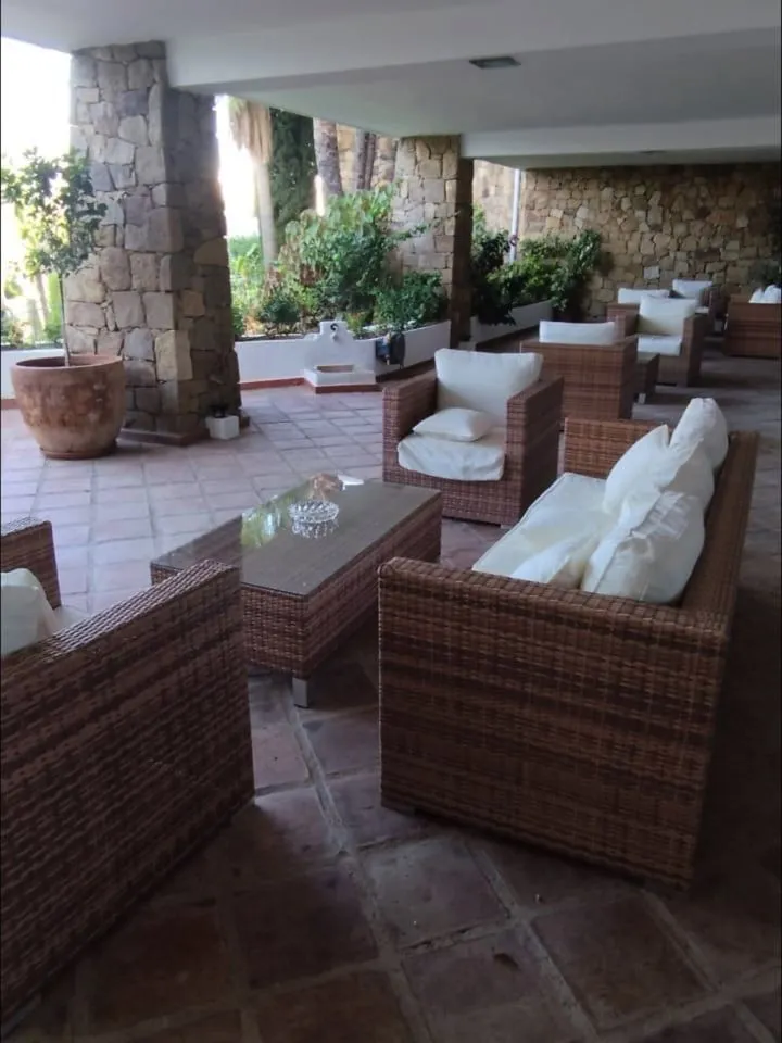 9809cfb8-aa1c-41e1-9649-c5c995356f34